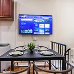 3 Bedroom Cozy Home In Manhattan Valley
