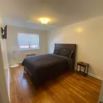 Cozy 2-Bedrooms Bungalow In Canarsie Brooklyn