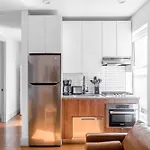 Cozy East Village 3Bedroom 2Bath Near Tompkins Square Park & Lower East Side