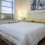 Modern Comfort Near Central Park\'S Beauty