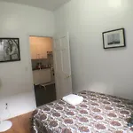 Two-Bedroom Apartment - Henry Street #42