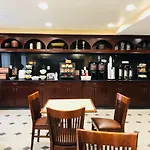 Queens County Inn And Suites