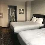 Wingate By Wyndham Jamaica Ny/ Airtrain Jfk