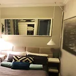 Apartment In The Heart Of Manhattan