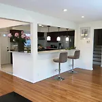 Queens Briarwood Garden House