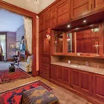 Manhattan Guest Suites