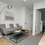 Chelsea South 30 Day Stays