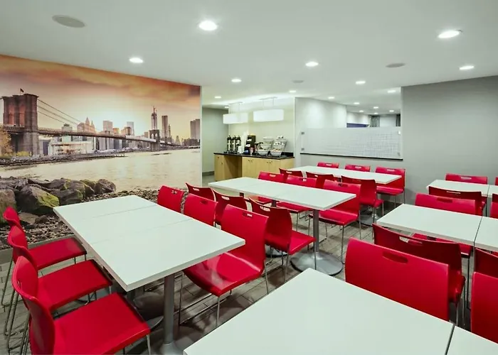 Red Lion Inn And Suites Brooklyn