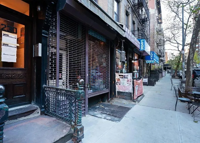 83-2Fe Ues Central Park Newly Furnished Studio