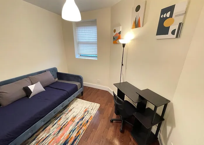 Unique Three Bedroom W/ Workspace