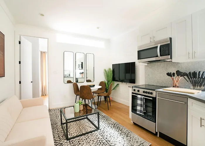 1290-16 New Renovated 2 Bedrooms In Ues