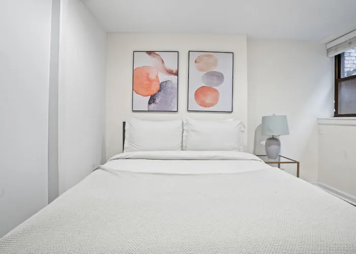 Manhattan Luxury Apartment 1
