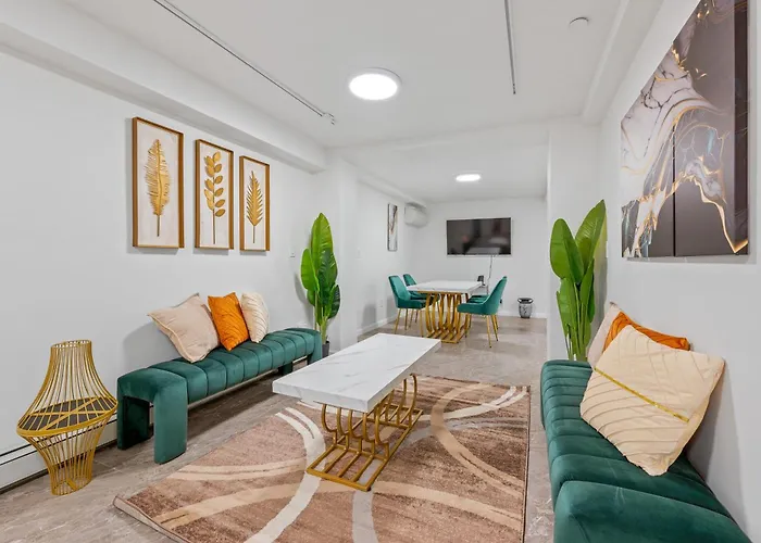 Active Central Park East 3Bedrooms 2 Bathrooms 1700 Sf