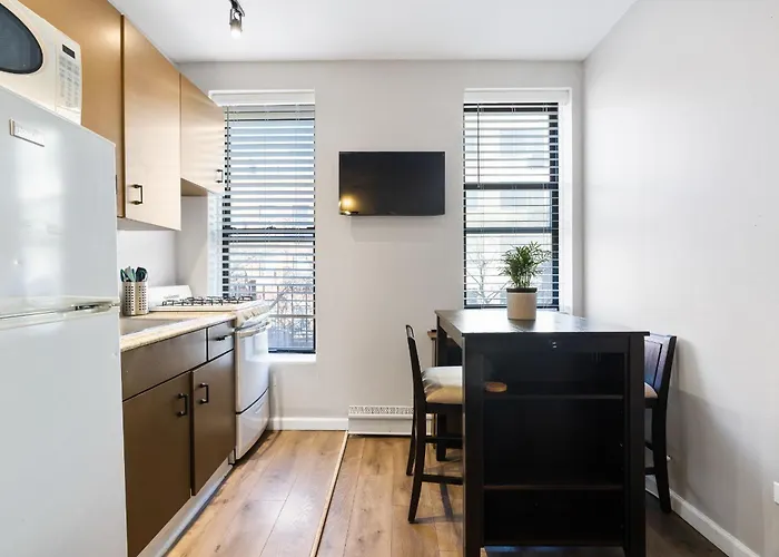 Central Living In Times Square