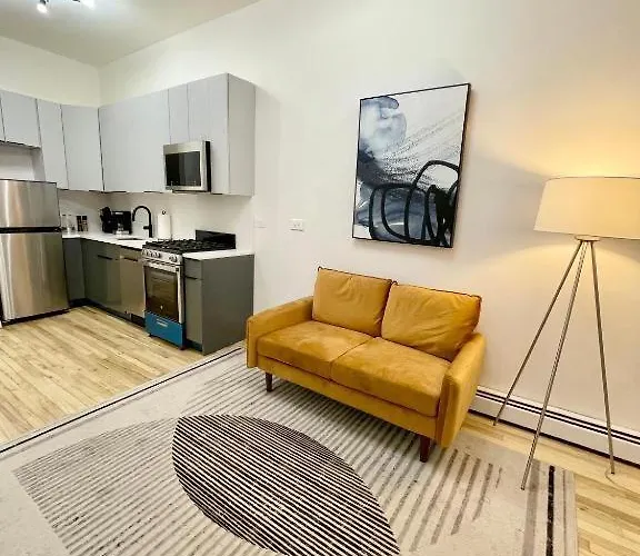 Luxury 2 Bedroom Apartment In Nyc!!