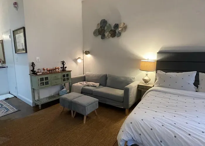 Nomad Stylish Studio In Nyc