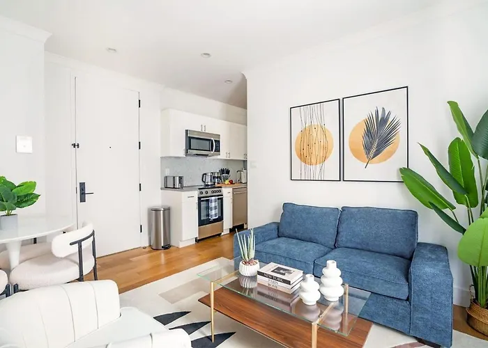 403-4C New 3Br-2Baths Prime Ues