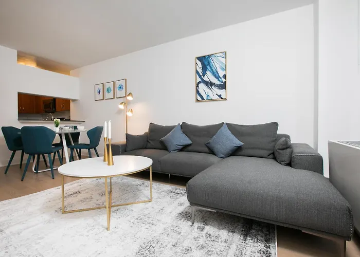 Fully Furnished 1 Bedroom 1 Bathroom In Murray Hill