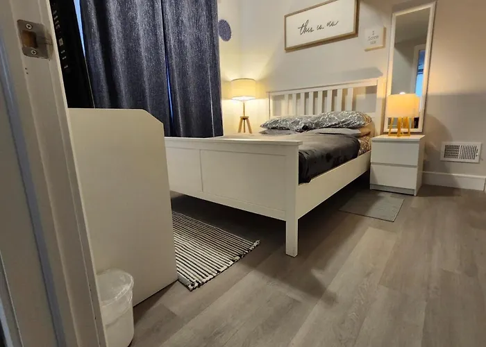 Comfy, Cozy, Affordable And Private - Free Parking