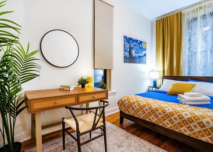 3 Bedroom Cozy Home In Manhattan Valley