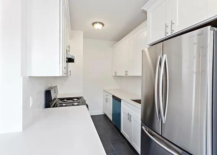 Woodside Apartment