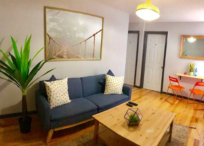 3 Bedroom Apartment In Historical Harlem, Ny