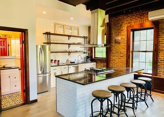 Lavish Totally Renovated Loft Apartment!