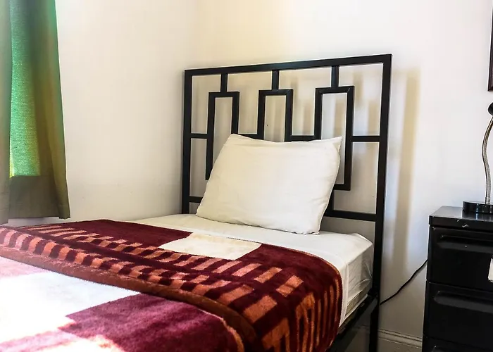 The Center Guest House