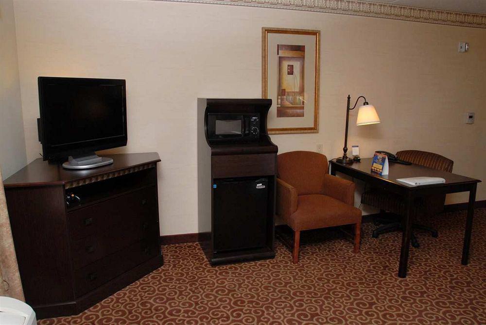 Hampton Inn&suites Staten Island