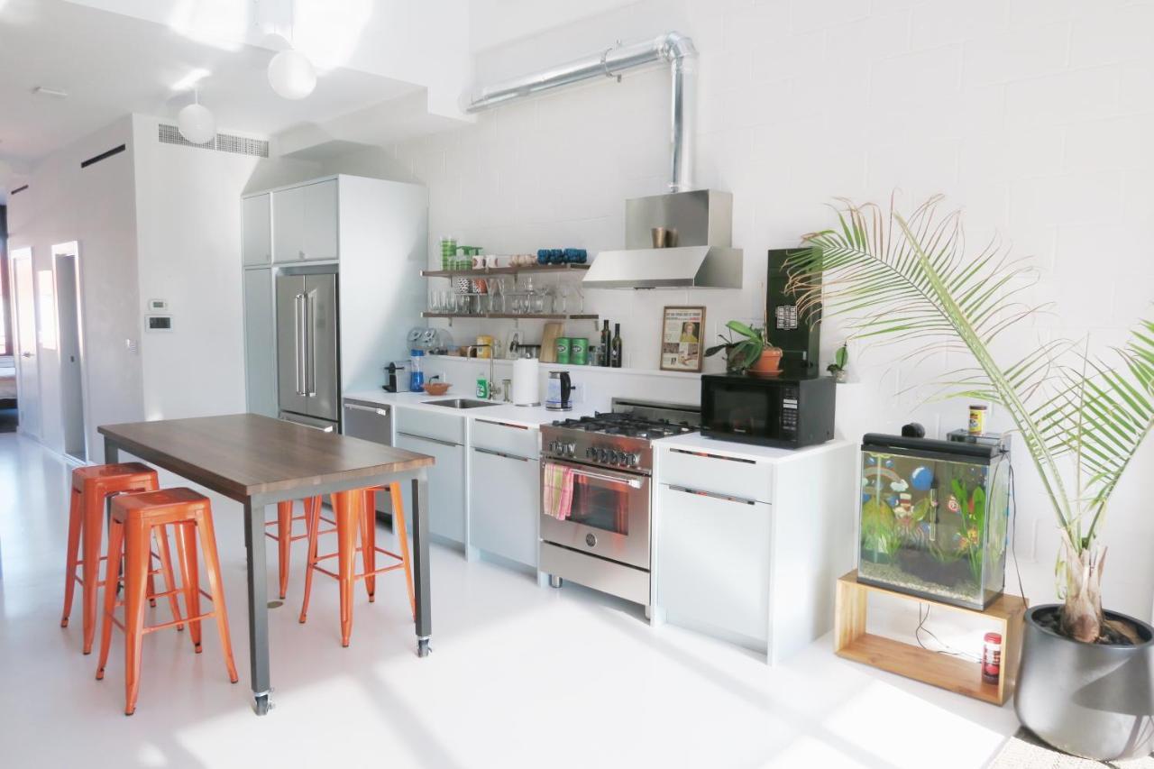 Luxury 3 Bedroom Duplex Manhattan Skyline Vews Apartment *