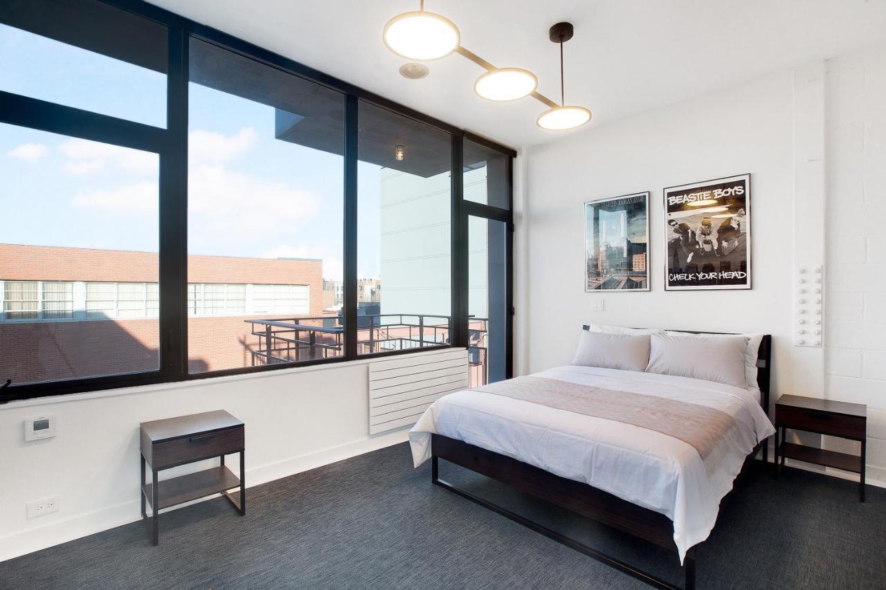Luxury 3 Bedroom Duplex Manhattan Skyline Vews Apartment