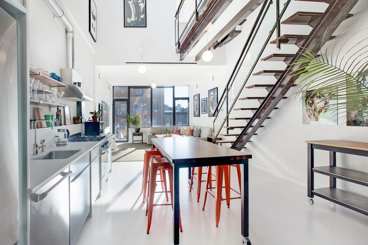 Luxury 3 Bedroom Duplex Manhattan Skyline Vews Apartment