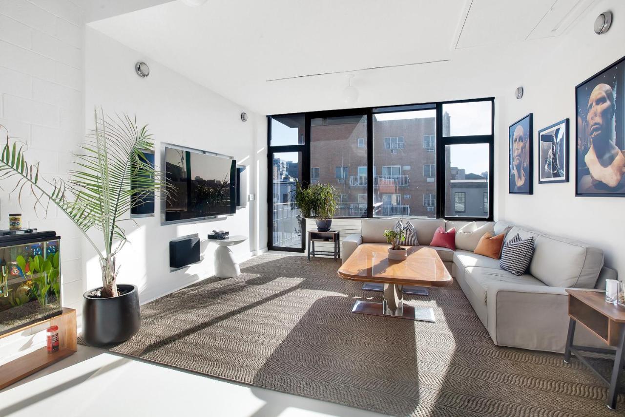 Luxury 3 Bedroom Duplex Manhattan Skyline Vews Apartment