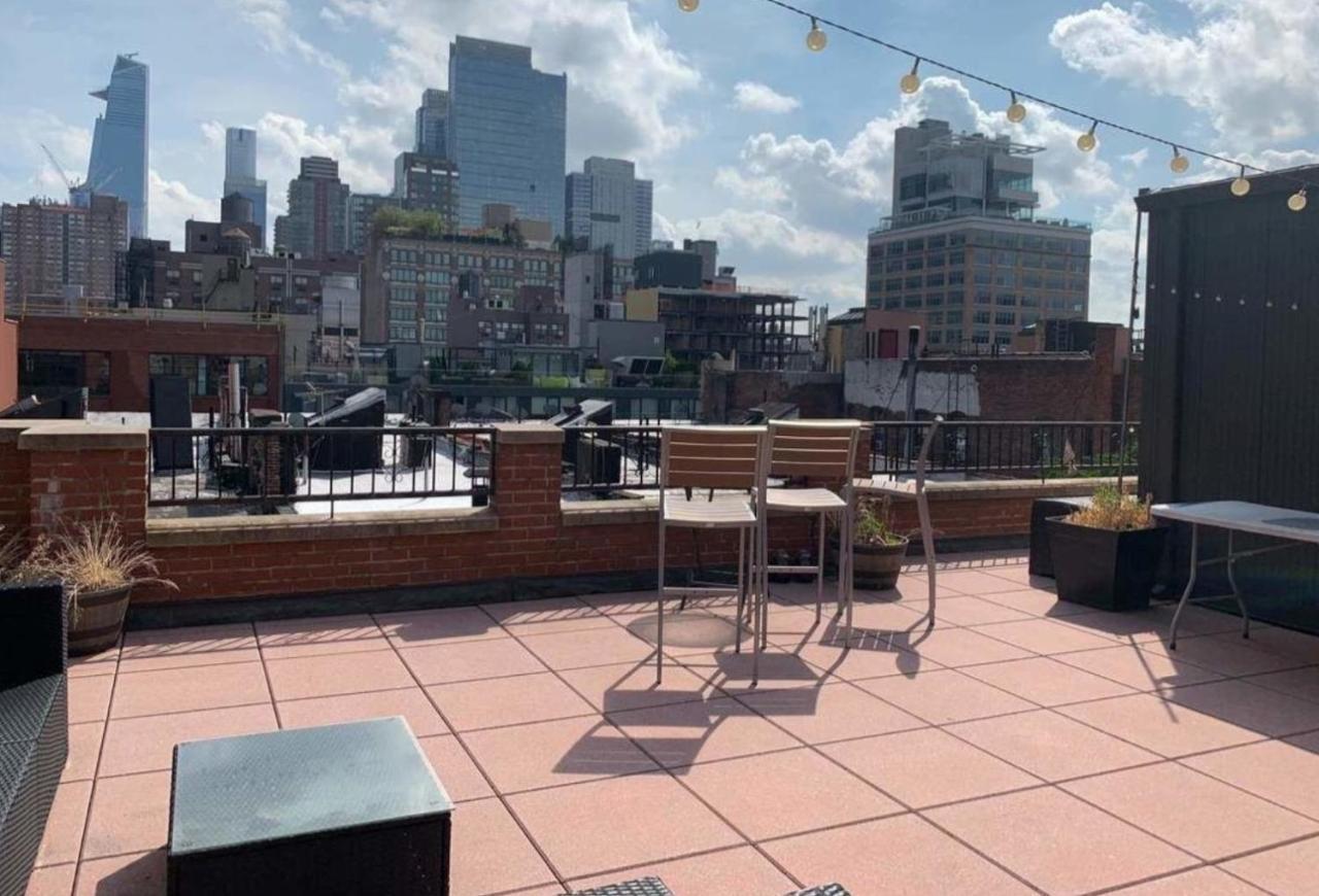 Private In Times Square Homestay *