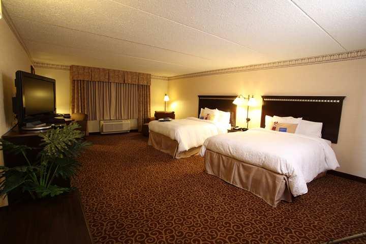 Hampton Inn&suites Staten Island