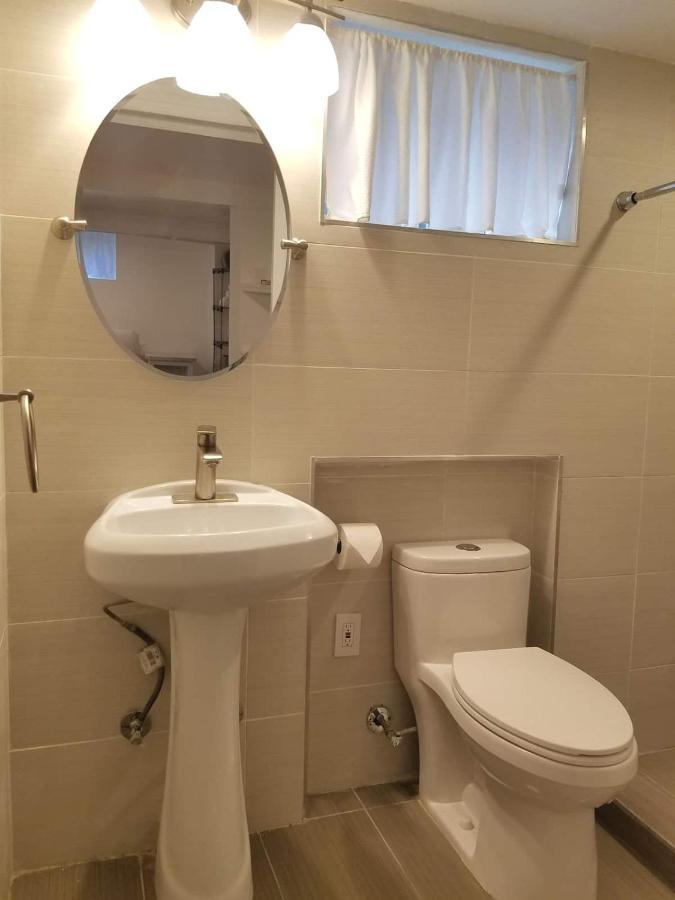A Simple Studio - Jfk Abt 5mi New York