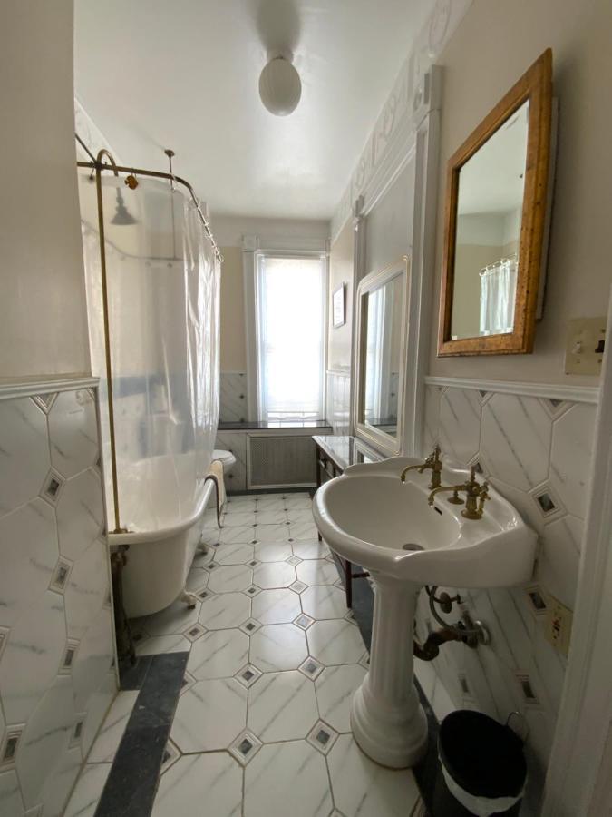 Bed & Breakfast Pl And Gallery New York