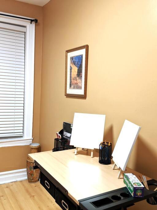 Discover Your Hidden Van Gogh! Apartment