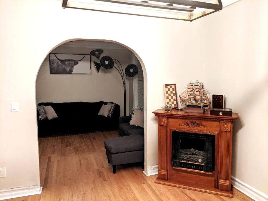 Apartment Discover Your Hidden Van Gogh! *