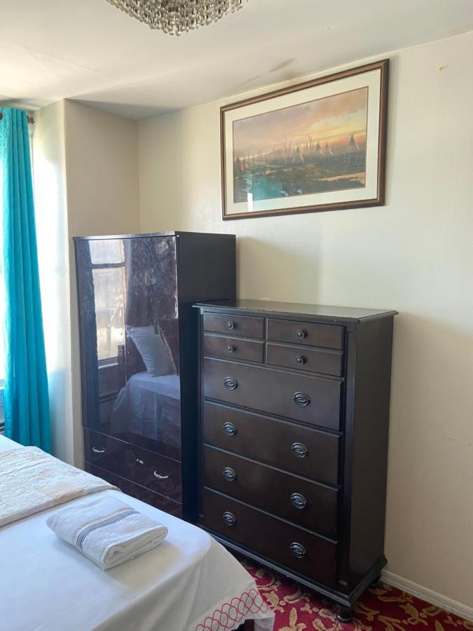 A Peaceful In Queens Guest house