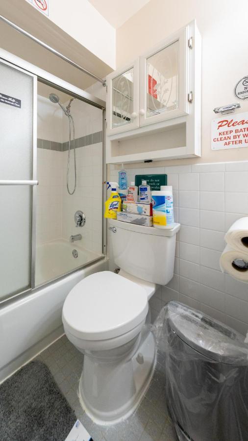 Two-bedroom Serviced Apartment: High-speed Wi-fi & Bi-monthly Housekeeping *