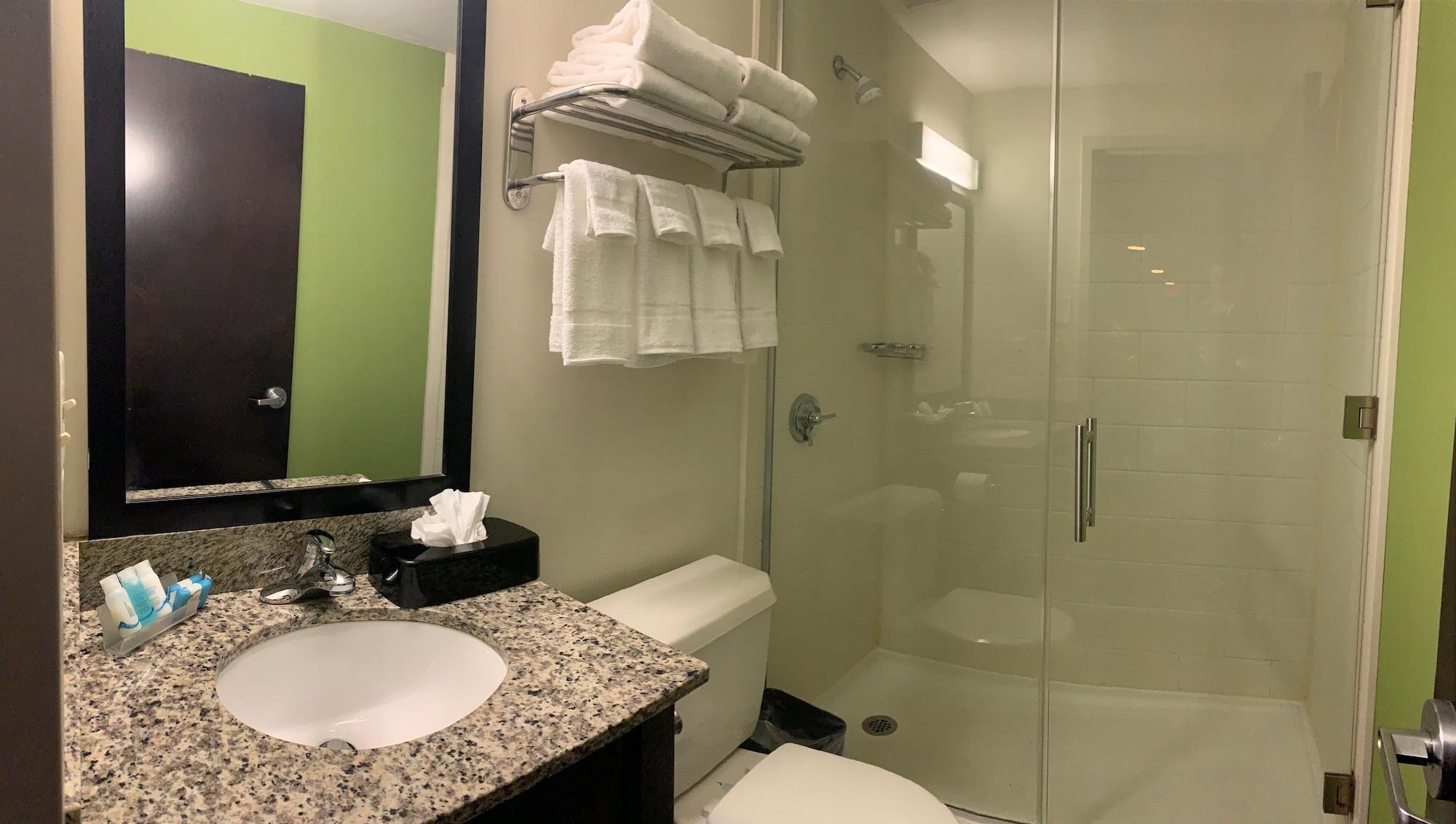 Cresthaven Jamaica-jfk Hotel
