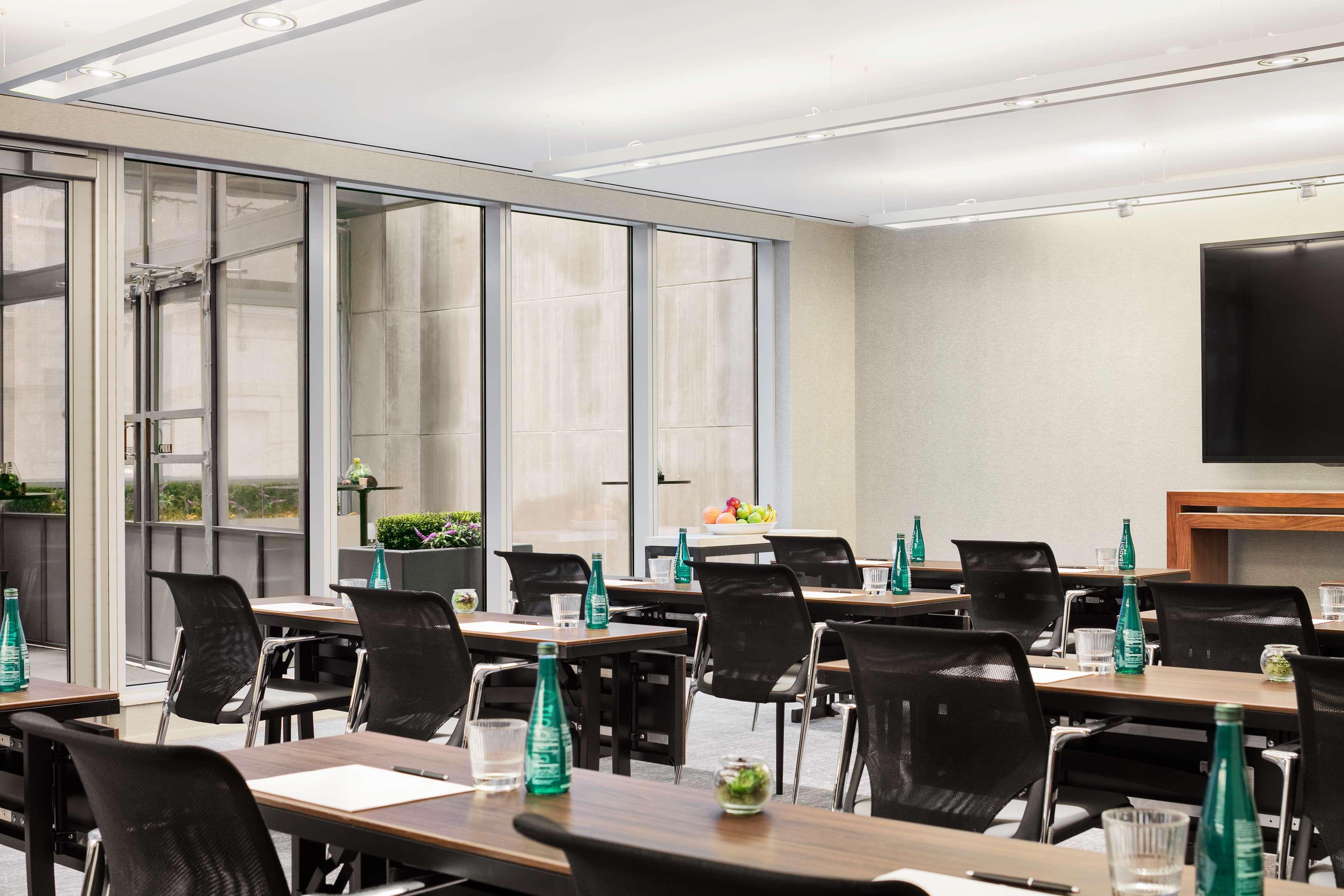 Hyatt Centric Times Square 4*