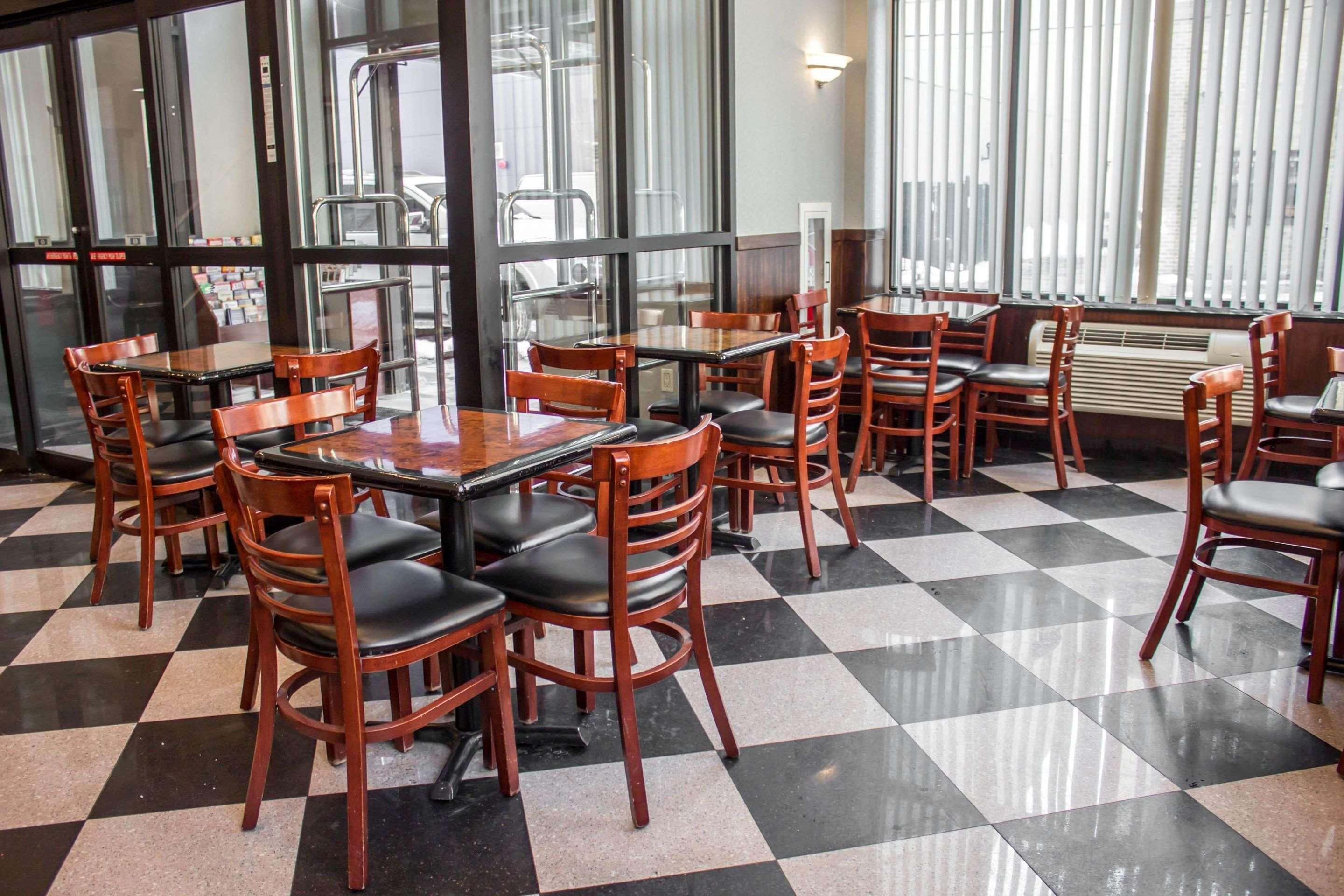 Hotel Quality Long Island - Queensboro Bridge 3*