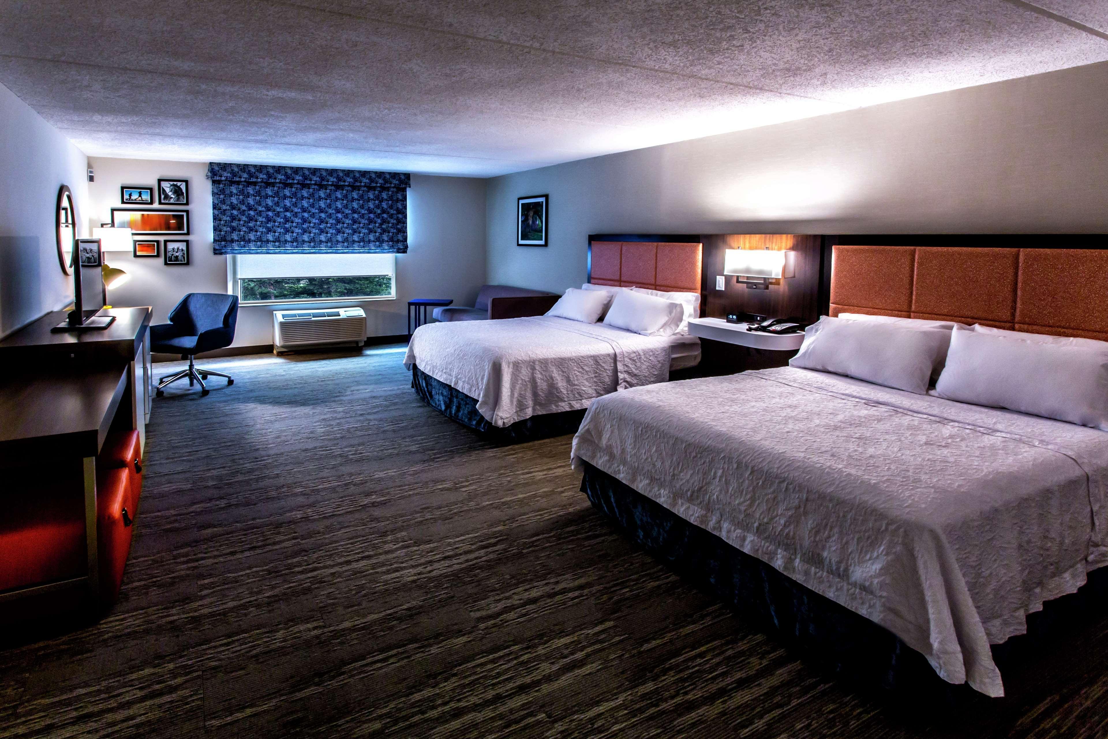 Hampton Inn&suites Staten Island Hotel