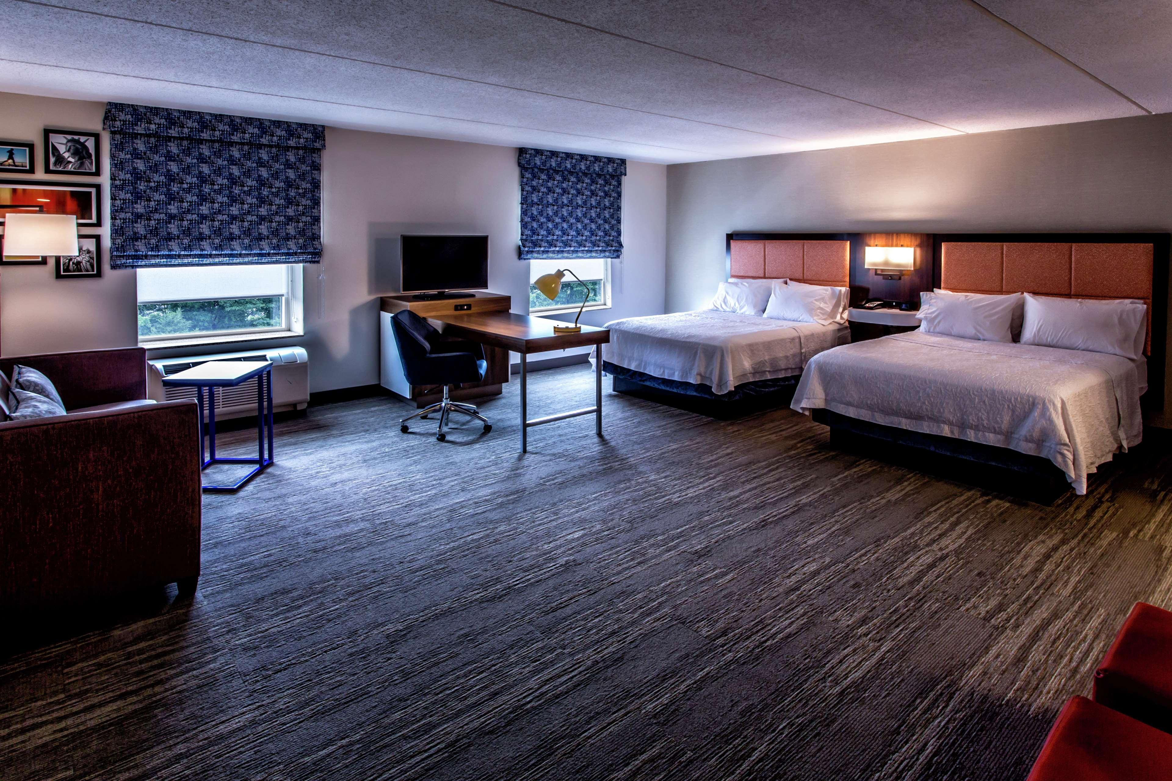 Hampton Inn&suites Staten Island Hotel 3*