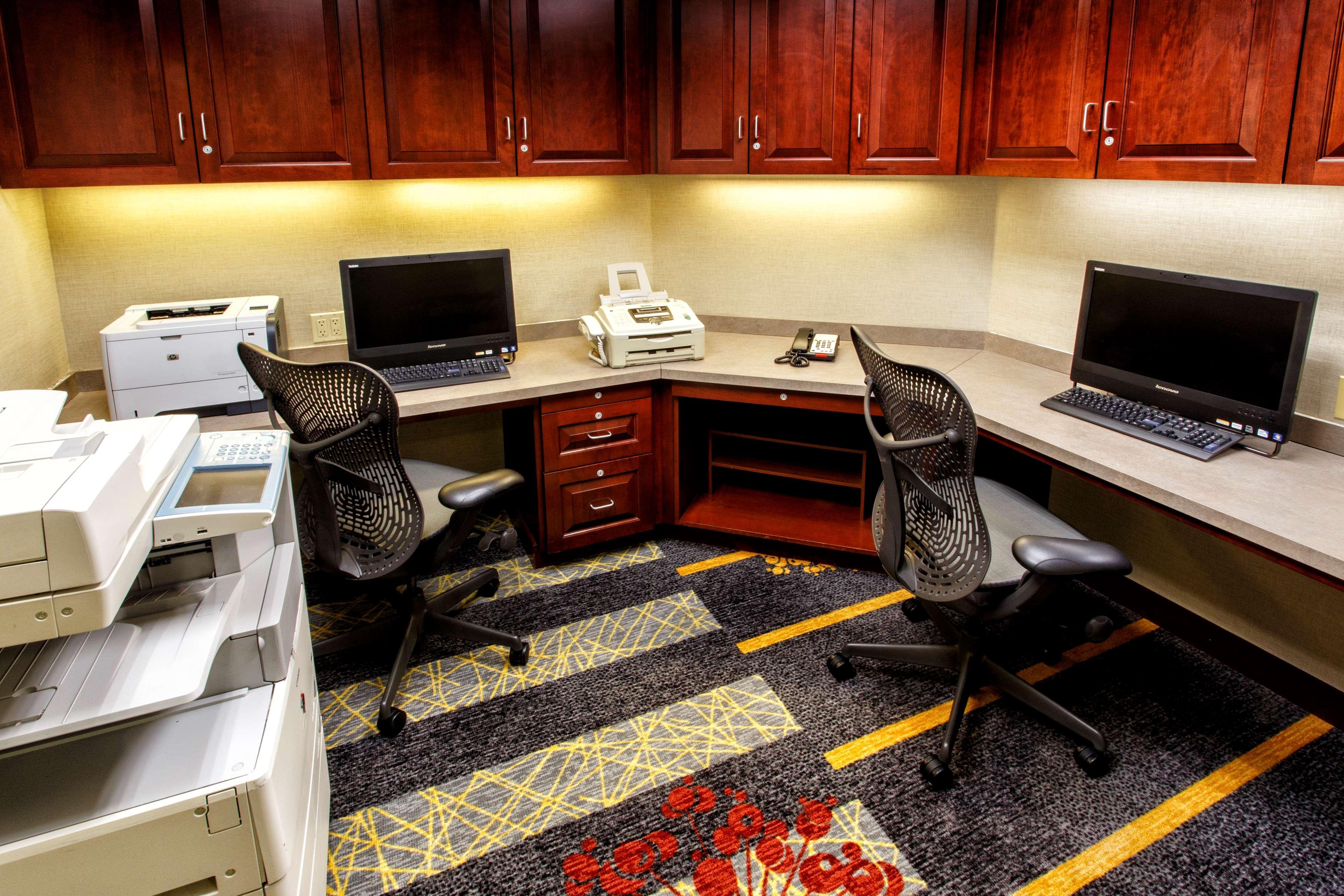 Hampton Inn&suites Staten Island New York