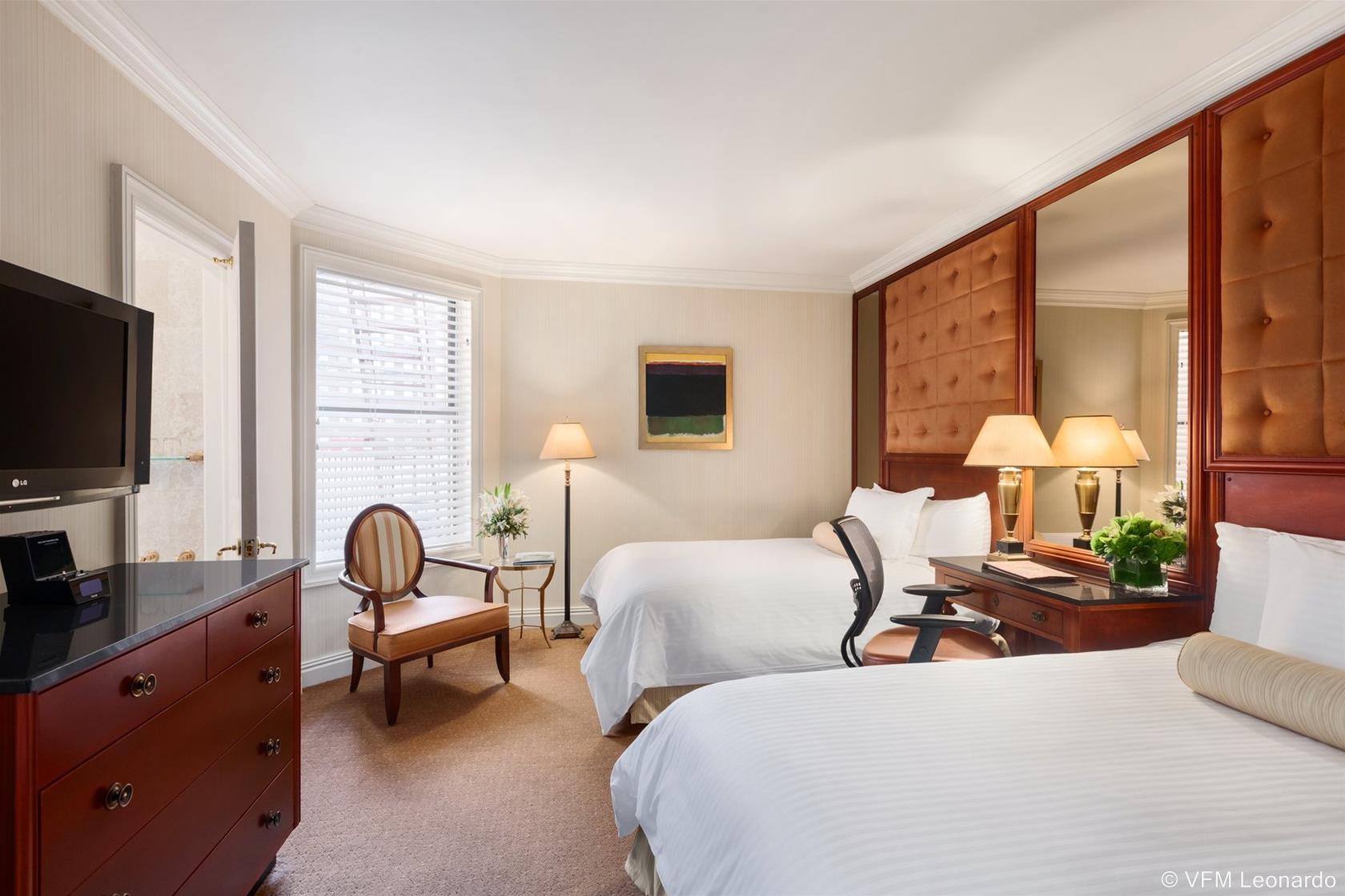 Hotel Iroquois Times Square
