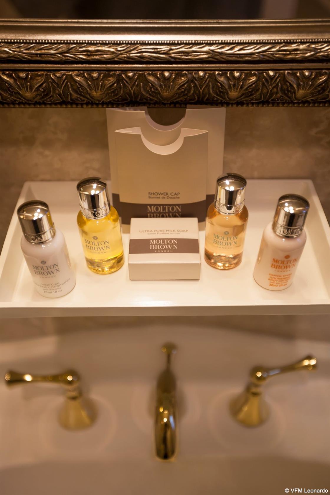 Hotel Iroquois Times Square 5*