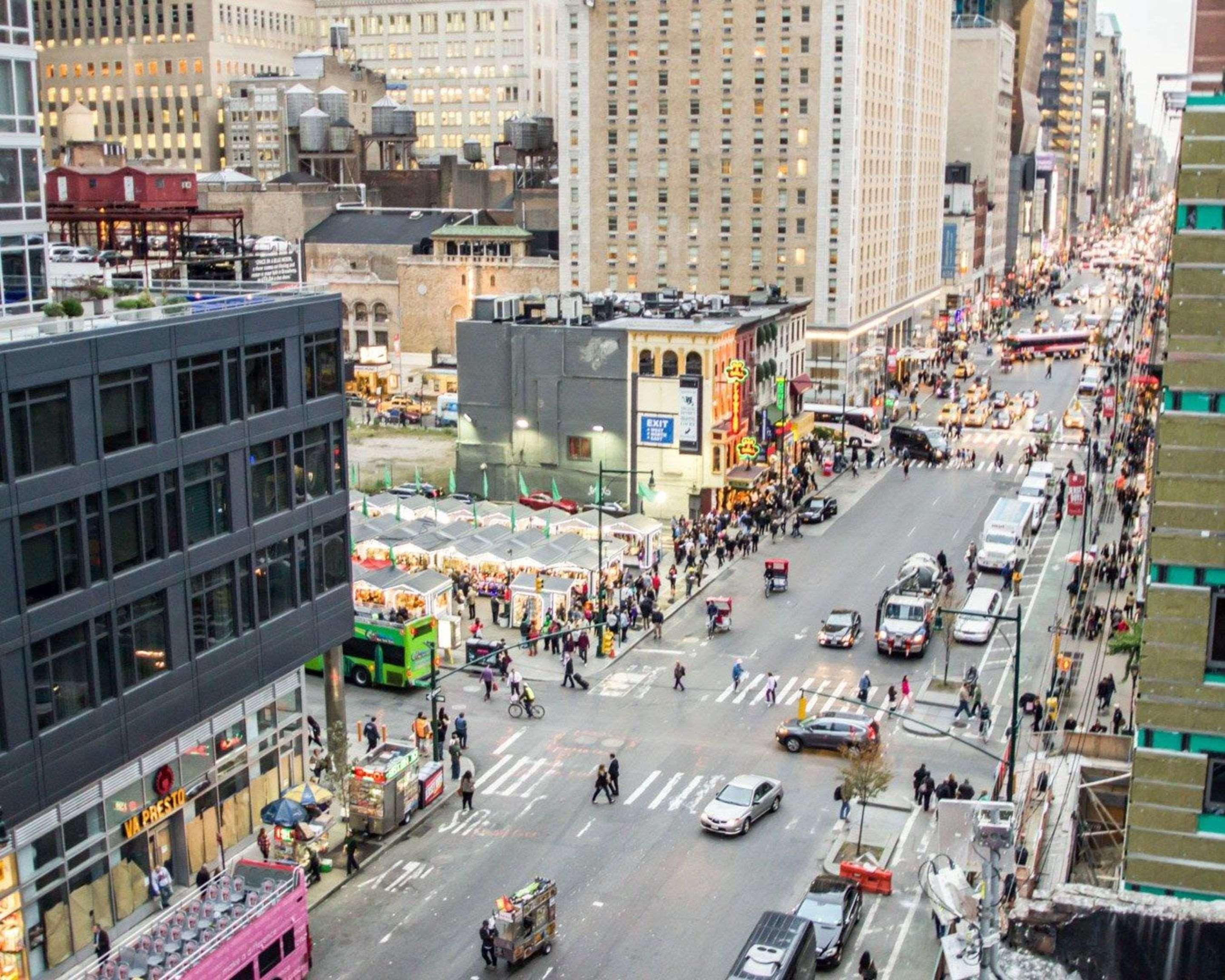 Econo Times Square